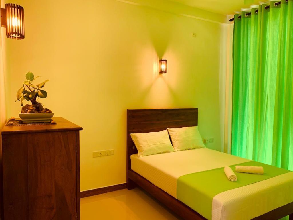 Elegant Lake House Tissamaharama Ngoại thất bức ảnh